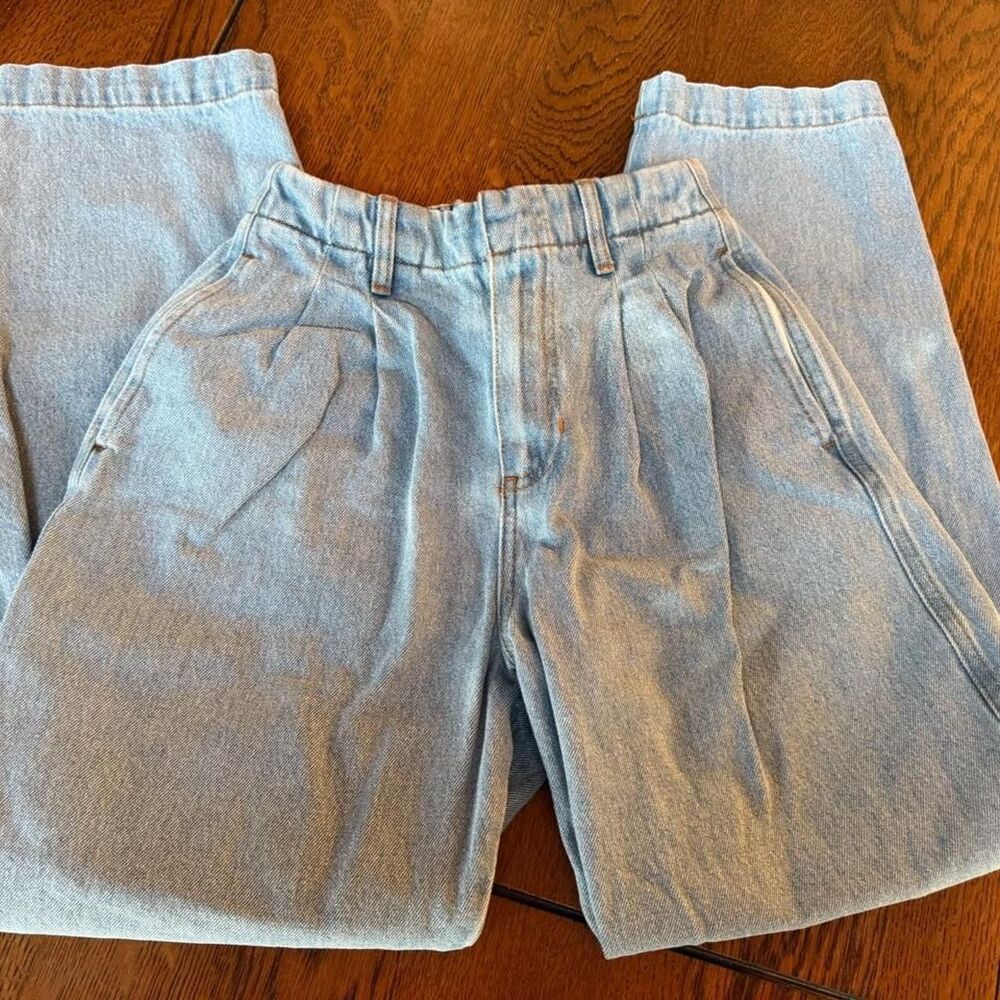 BDG urban outfitters drew style light wash baggy “mom” jeans size W25 L32